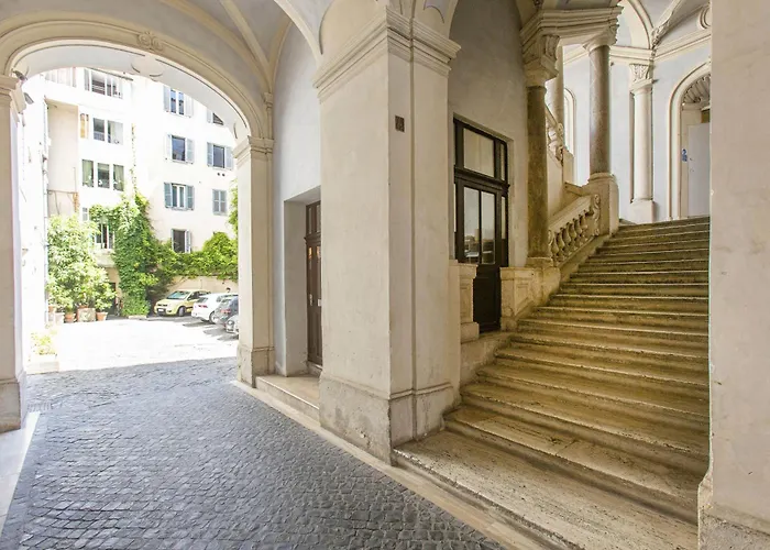 Daire Farnese House *
